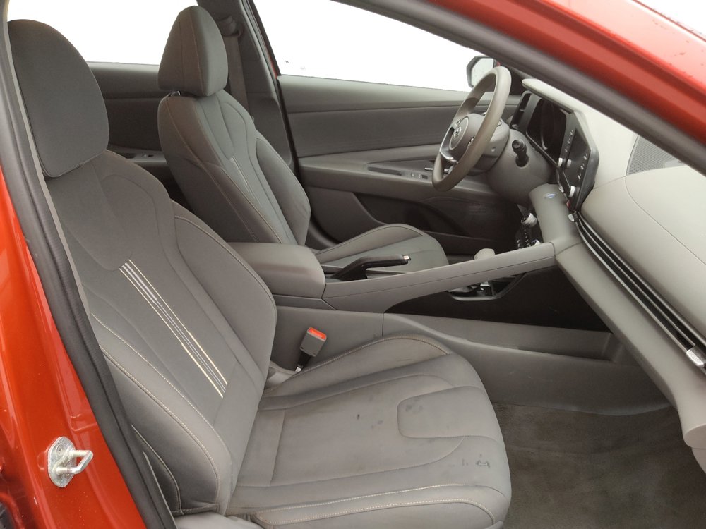Used 2021 Hyundai Elantra SEL FWD image 21