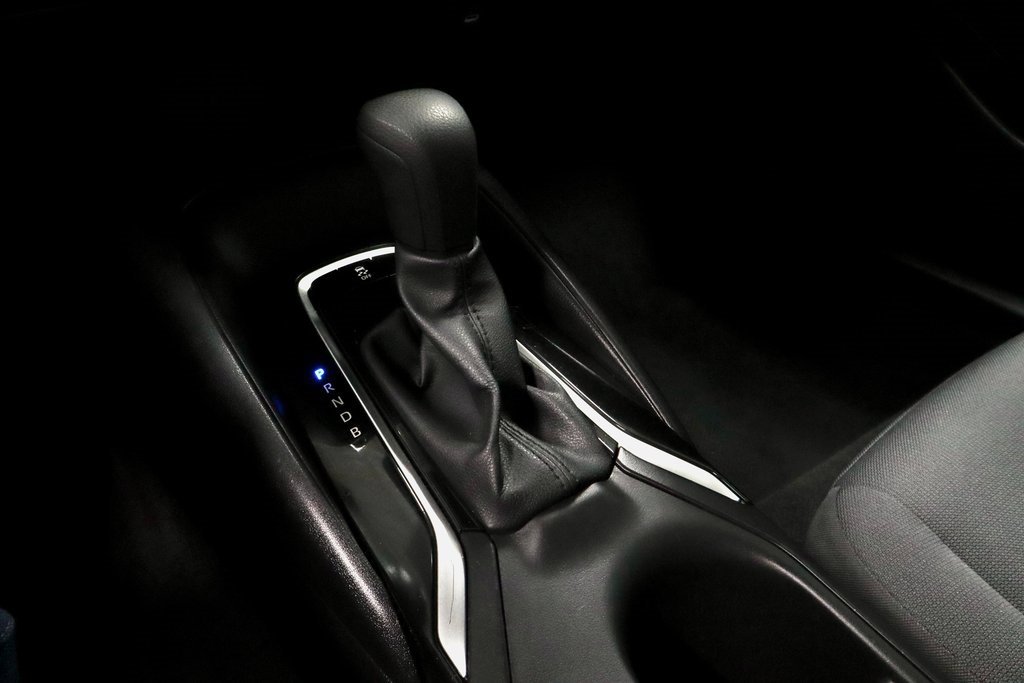 Used 2025 Toyota Corolla LE image 30