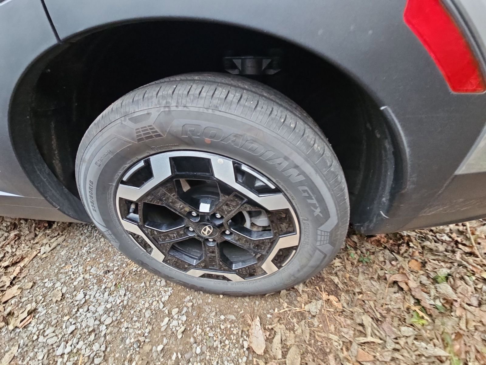 Used 2025 Hyundai Santa Fe SEL image 8