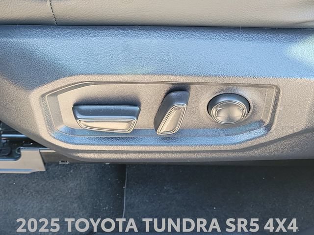 Used 2025 Toyota Tundra SR5 w/ SR5 Premium Package AWD/4WD image 19