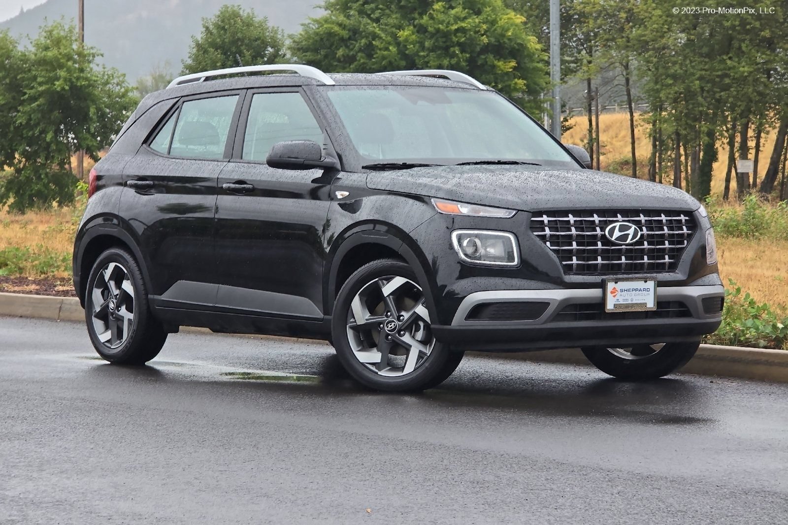Used 2026 Hyundai Venue SEL FWD image 1