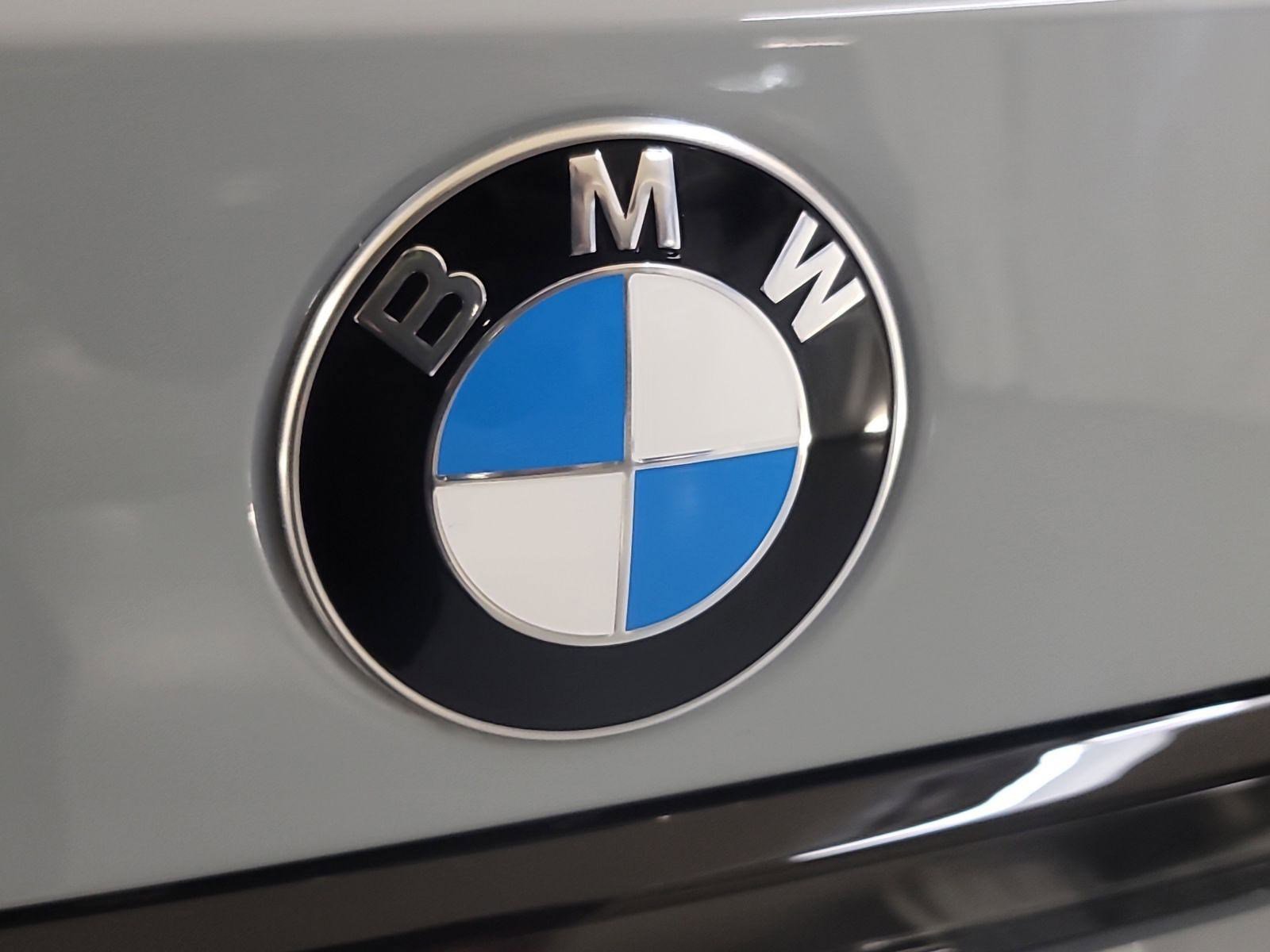 New 2026 BMW X7 M60i image 24
