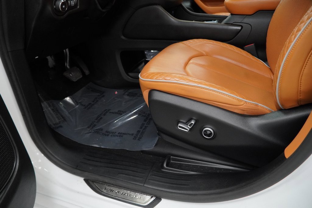 Certified 2021 Chrysler Pacifica Pinnacle image 43