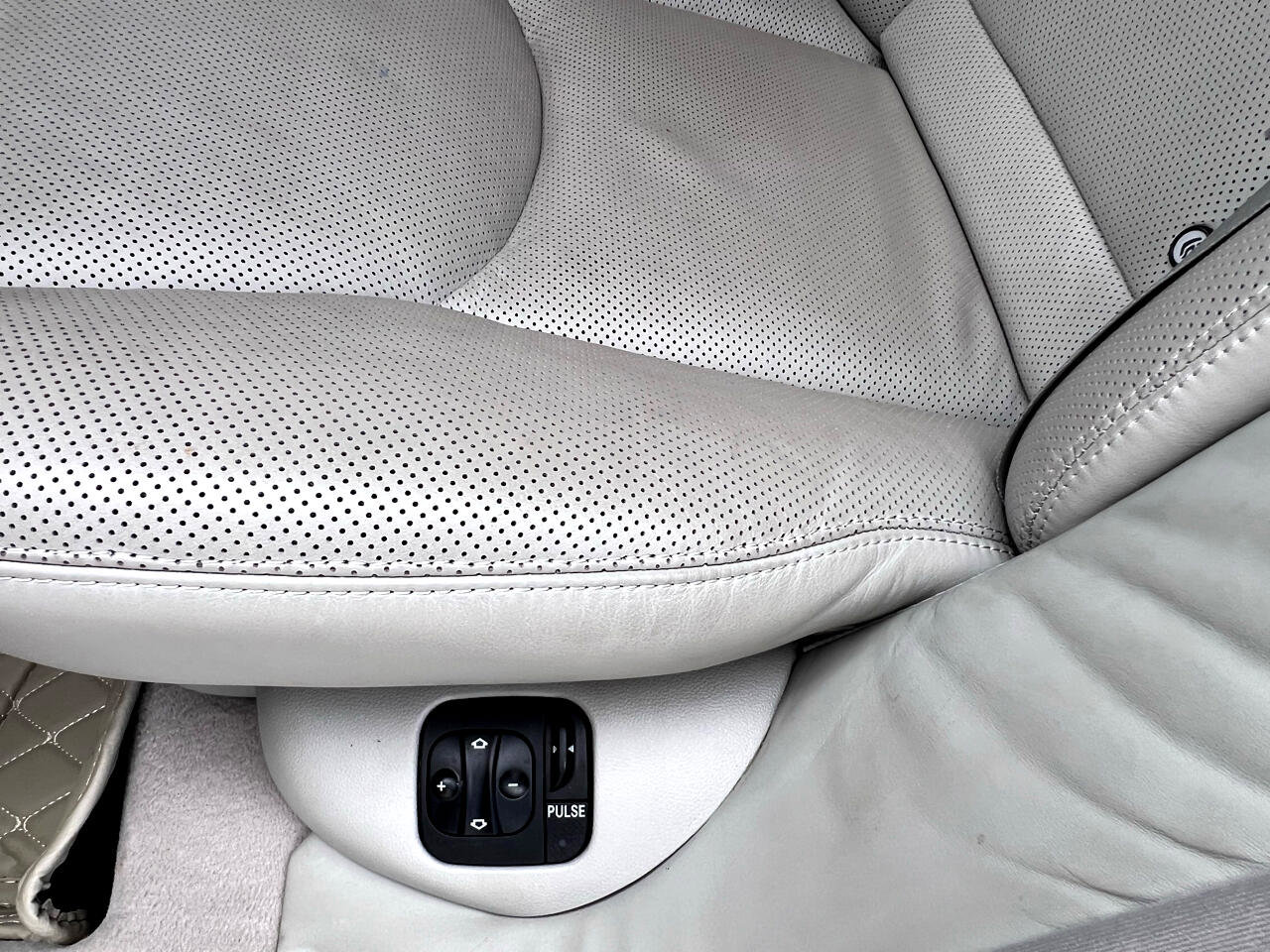 Used 2005 Mercedes-Benz S 600 image 45