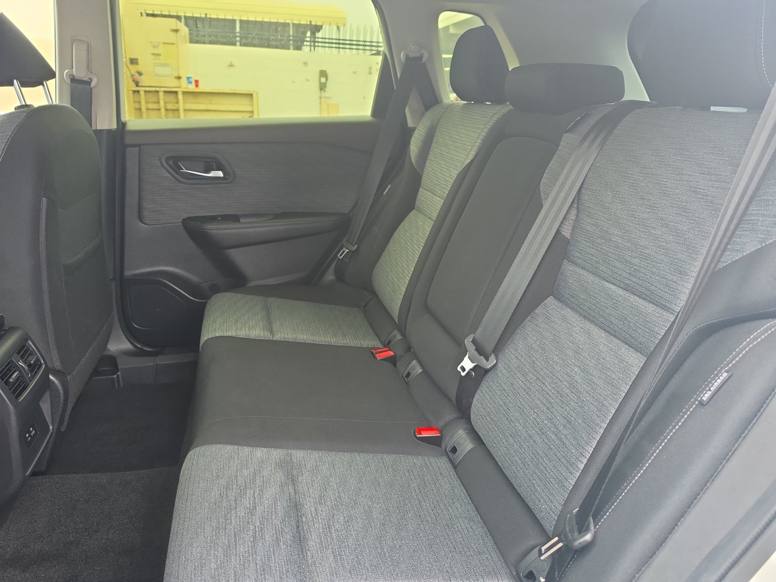 Used 2023 Nissan Rogue SV FWD image 24