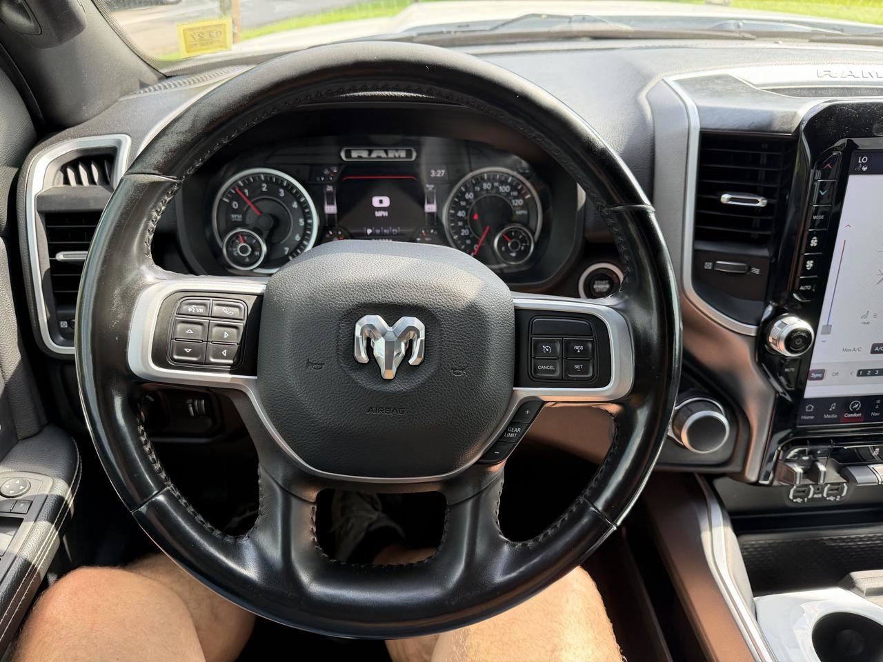 Used 2022 RAM 2500 Big Horn w/ Level C Equiment Group AWD/4WD image 26