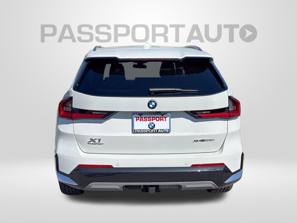 New 2026 BMW X1 xDrive28i w/ Technology Package AWD/4WD image 5