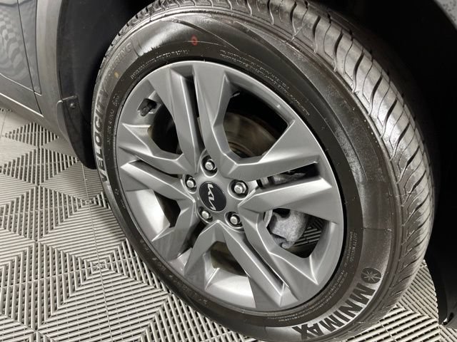 Used 2023 Kia Seltos S FWD image 16