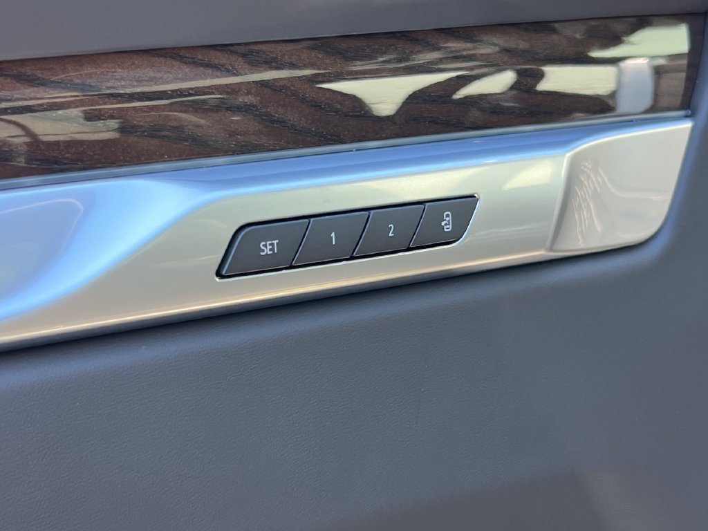 New 2026 Cadillac Escalade Platinum Luxury AWD/4WD image 7
