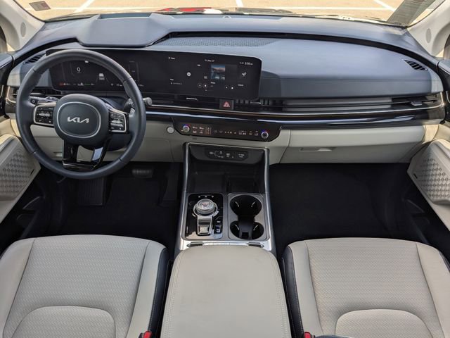 Certified 2025 Kia Carnival SX Prestige FWD image 24