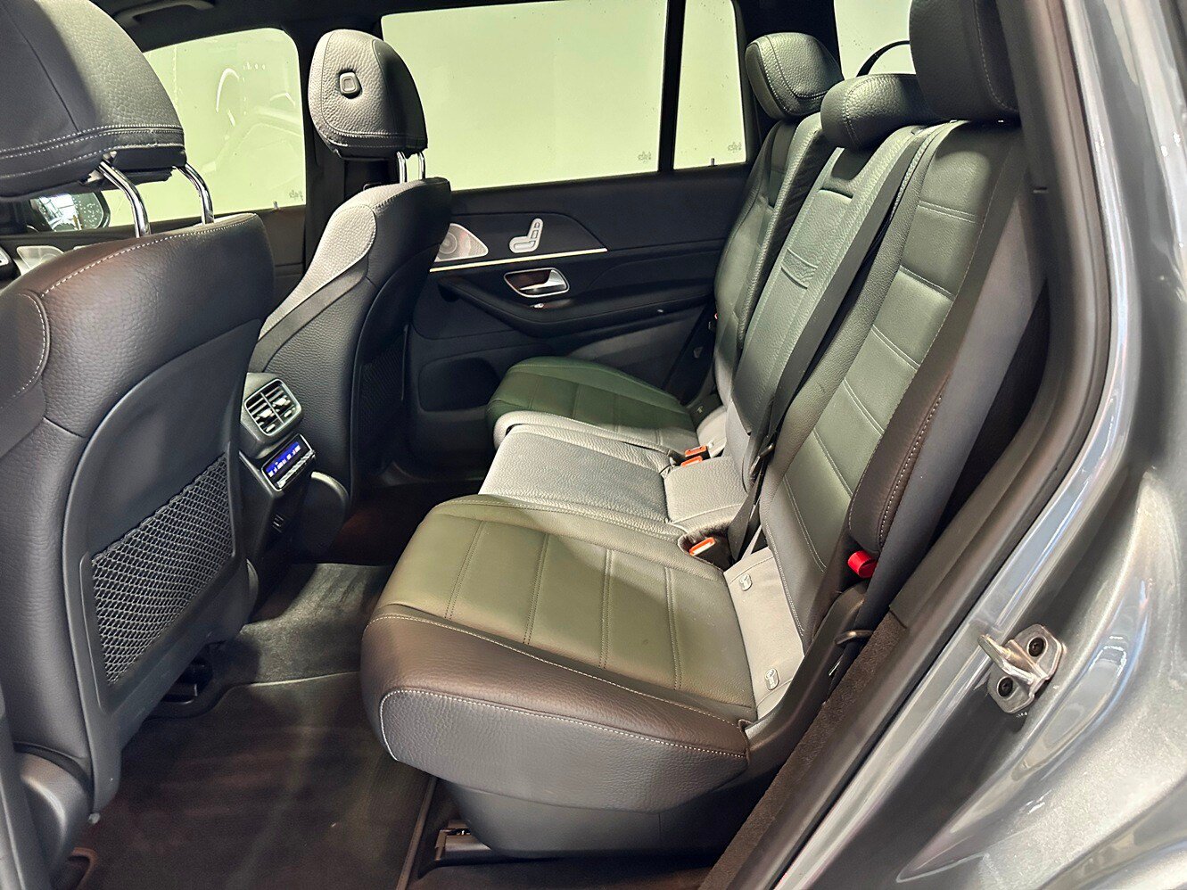 Certified 2023 Mercedes-Benz GLS 450 4MATIC image 33