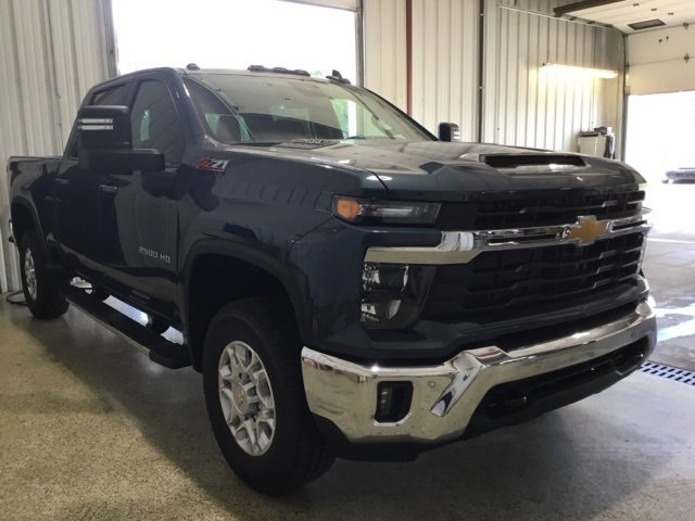 New 2026 Chevrolet Silverado 2500 LT w/ All Star Edition image 5