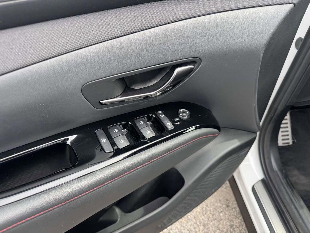 Certified 2023 Hyundai Tucson N Line image 14