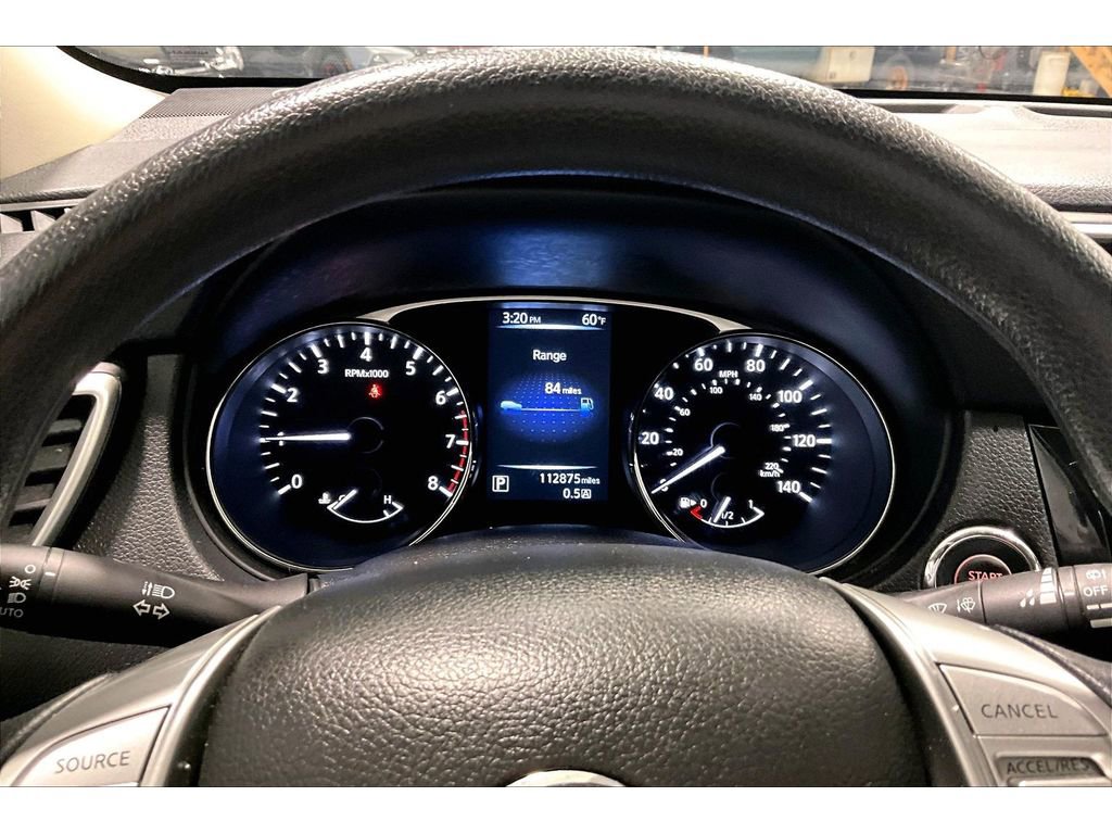 Used 2016 Nissan Rogue SV image 21