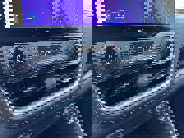 Used 2024 Toyota Grand Highlander Limited image 23