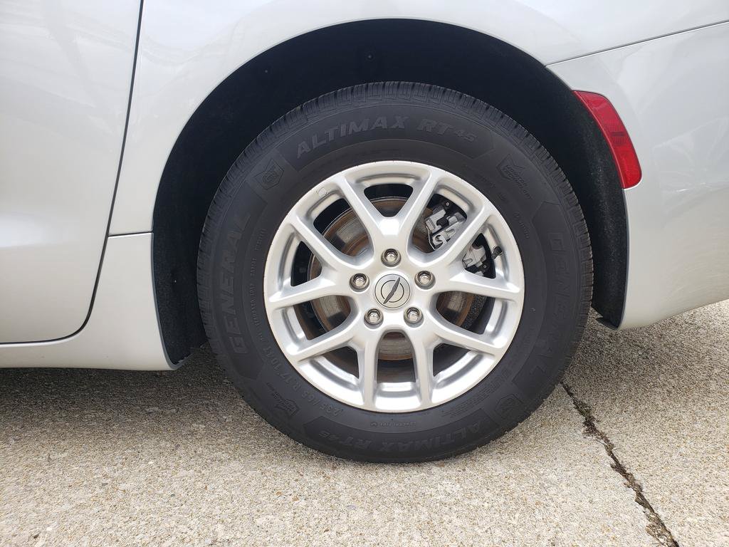 Certified 2023 Chrysler Voyager LX FWD image 24
