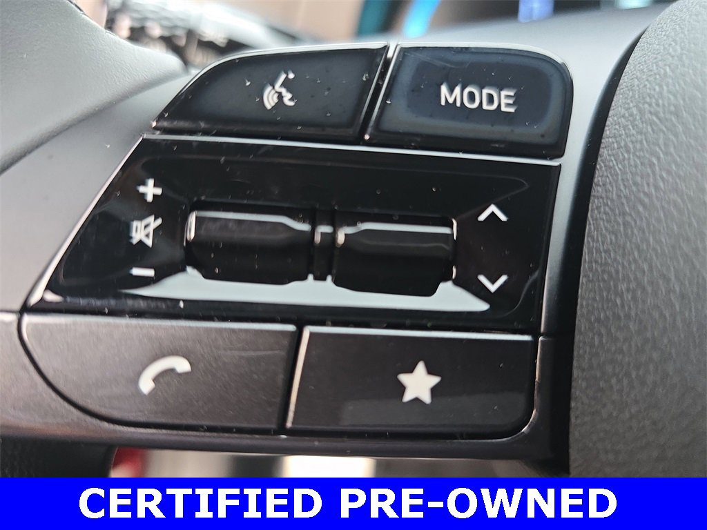 Used 2025 Hyundai Elantra Sport image 17