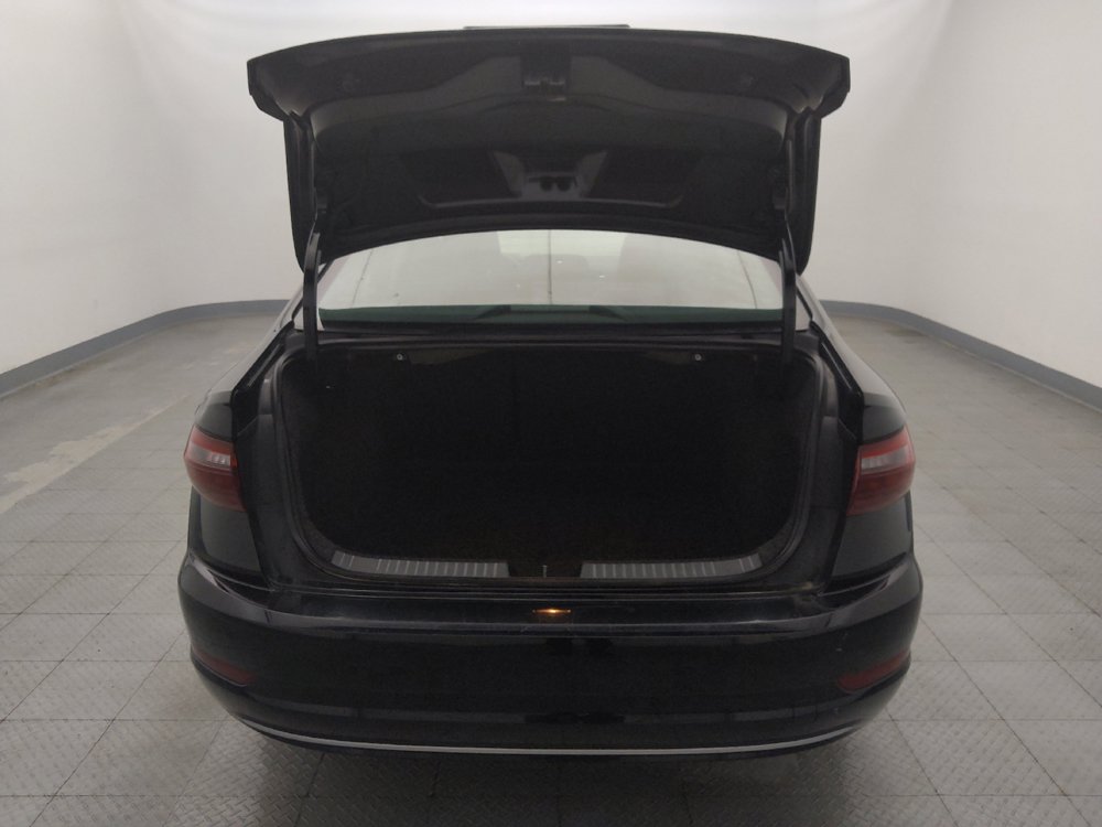 Used 2021 Volkswagen Jetta SE FWD image 29