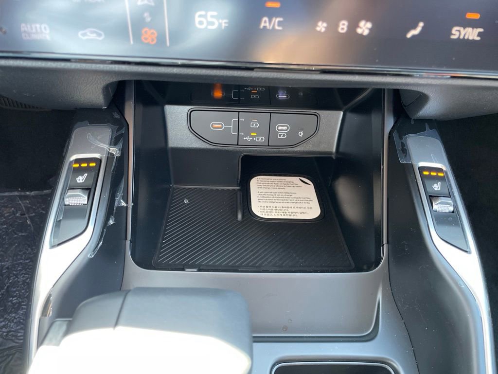 New 2026 Kia Sorento S AWD/4WD image 22
