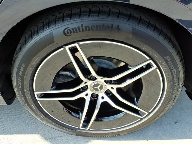 New 2026 Mercedes-Benz E 350 4MATIC Sedan image 24