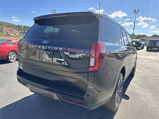 New 2025 Ford Expedition King Ranch image 4