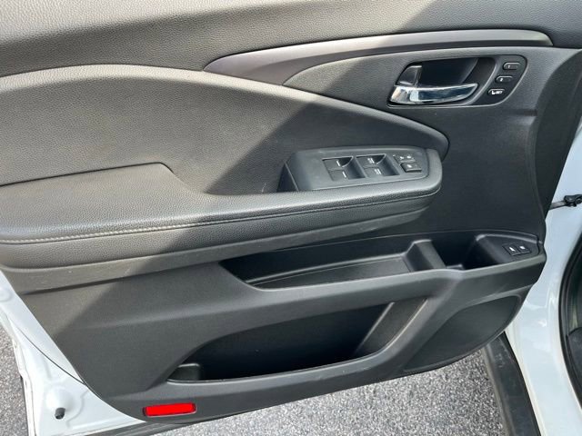 Used 2022 Honda Pilot Special Edition image 13