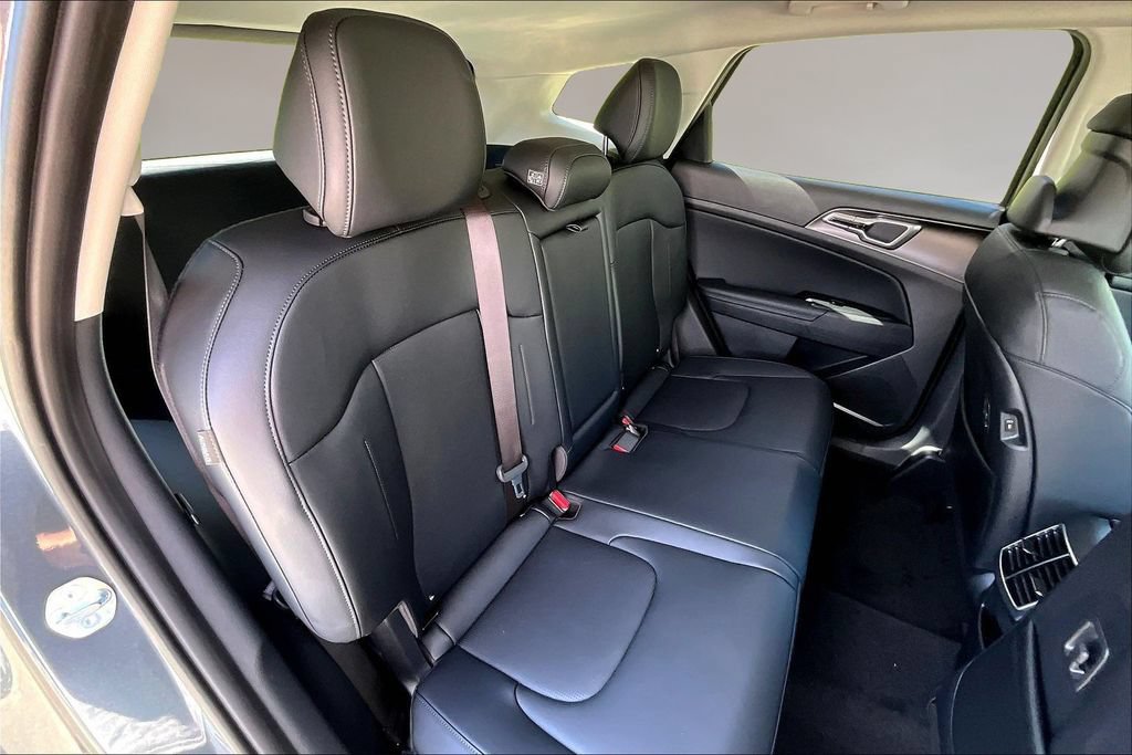 New 2026 Kia Sportage EX AWD/4WD image 10