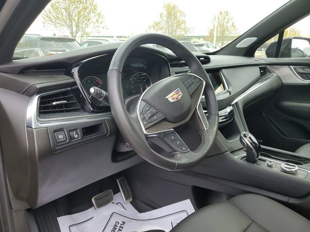 Certified 2023 Cadillac XT5 Sportv w/ LPO, Floor Liner Package AWD/4WD image 8
