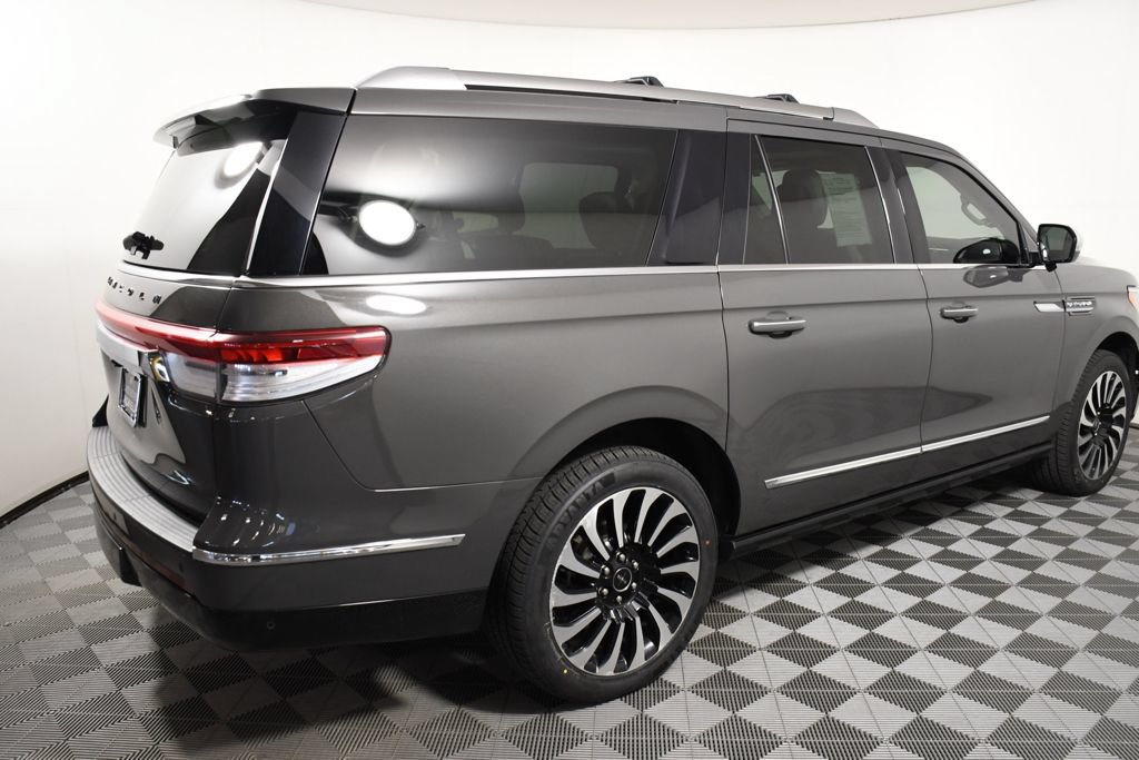 Used 2022 Lincoln Navigator L Black Label AWD/4WD image 7