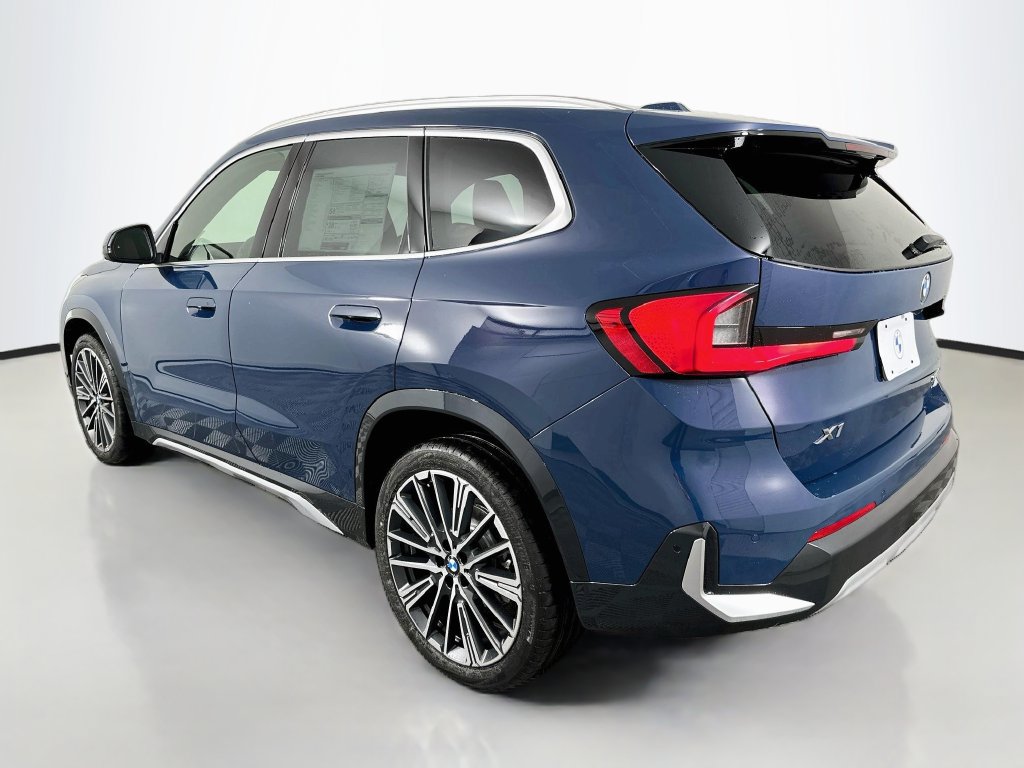 New 2027 BMW X1 xDrive28i w/ Technology Package AWD/4WD image 7