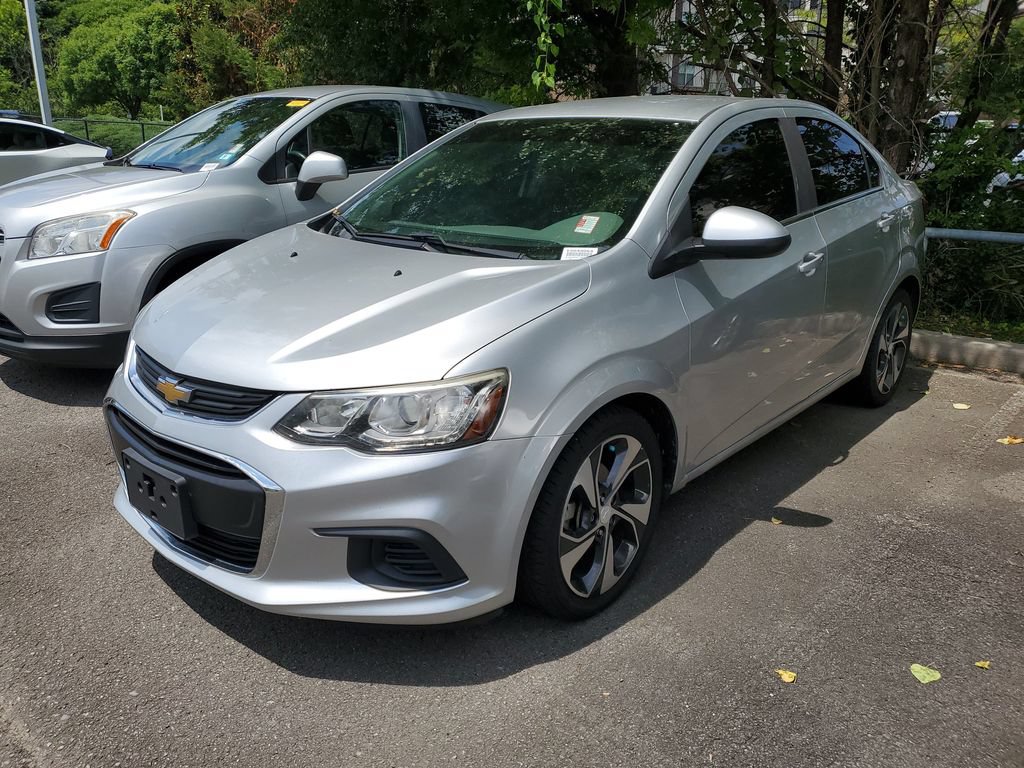 Used 2017 Chevrolet Sonic Premier FWD image 4