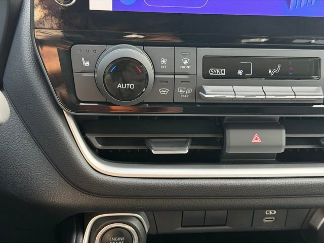 Used 2024 Toyota Grand Highlander AWD image 23