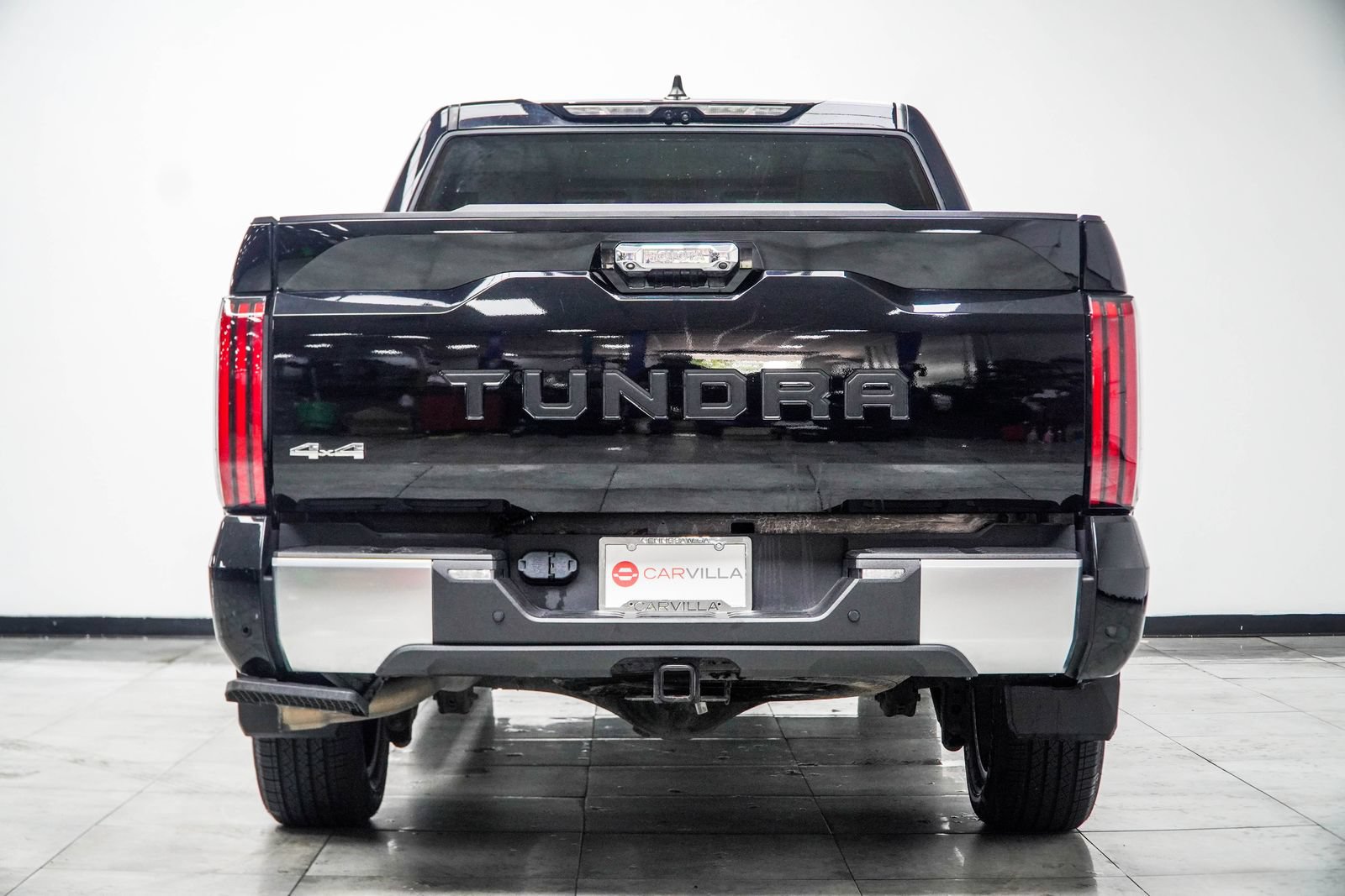 Used 2024 Toyota Tundra Limited AWD/4WD image 11