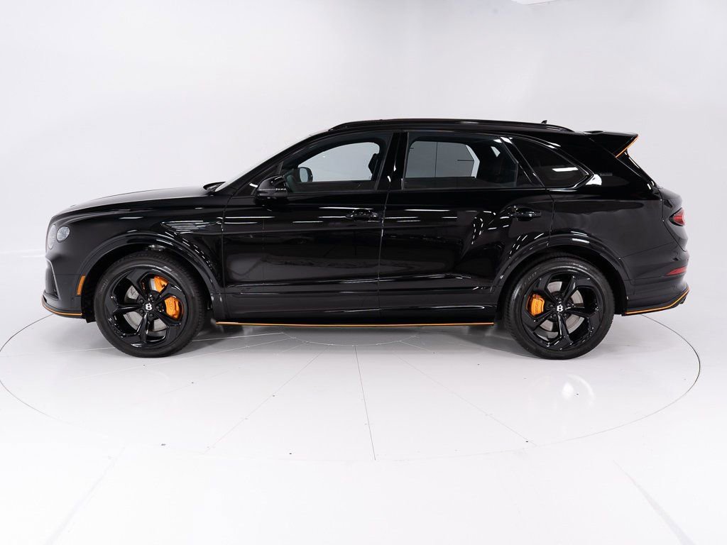 Certified 2025 Bentley Bentayga image 2