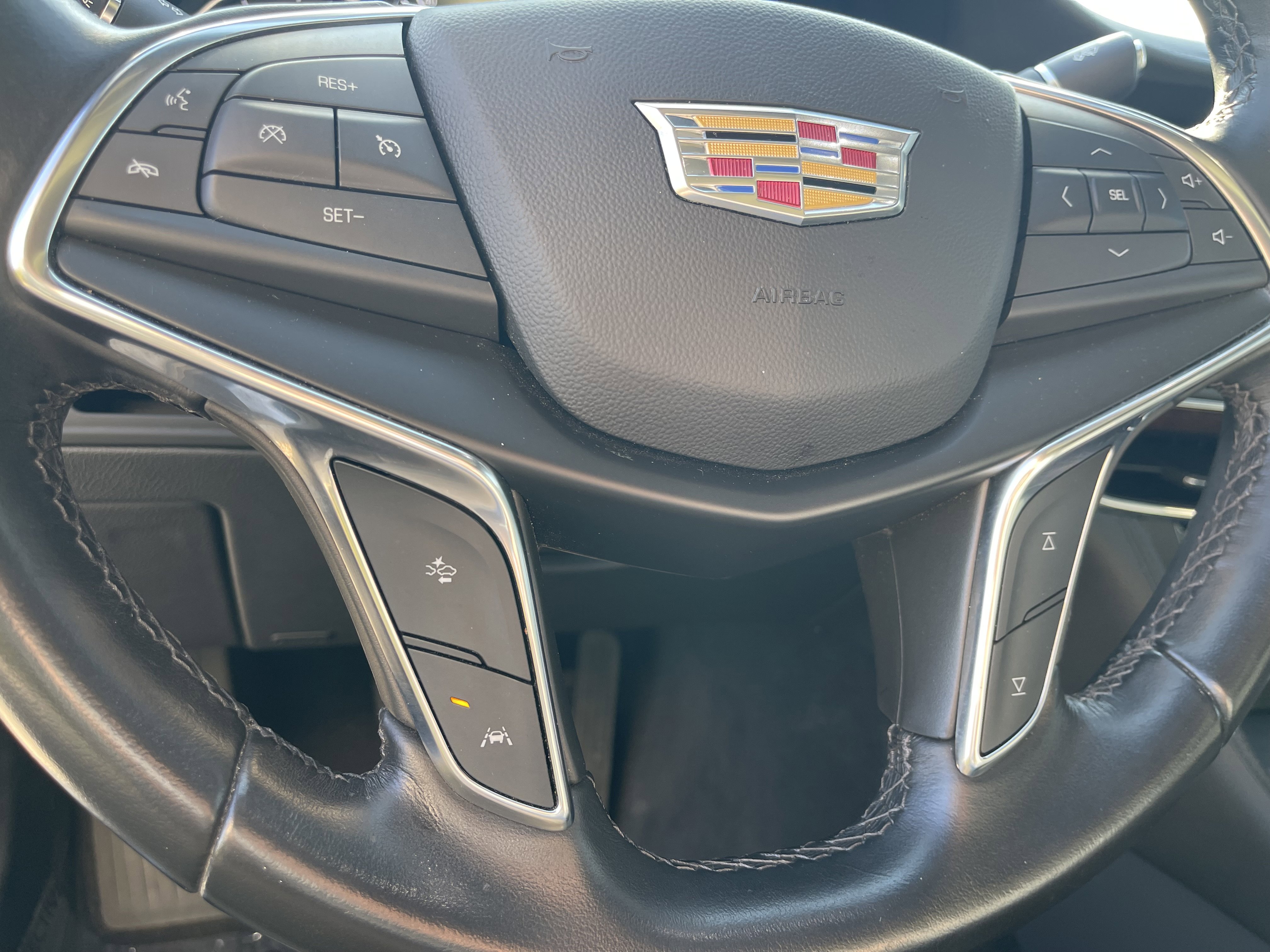 Used 2018 Cadillac CT6 AWD image 16