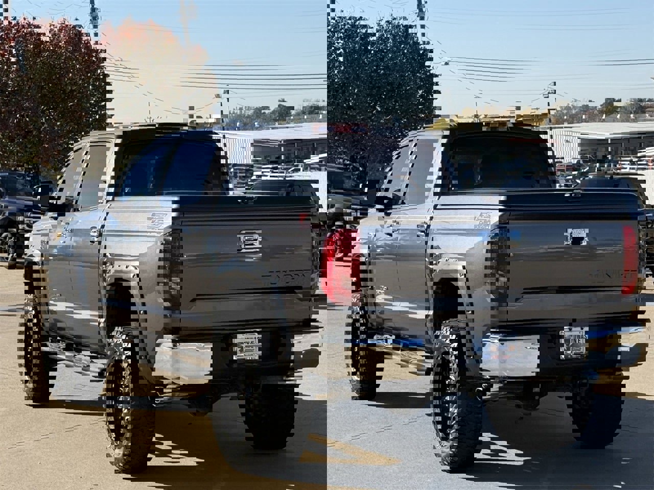 Used 2015 Toyota Tundra SR5 image 5