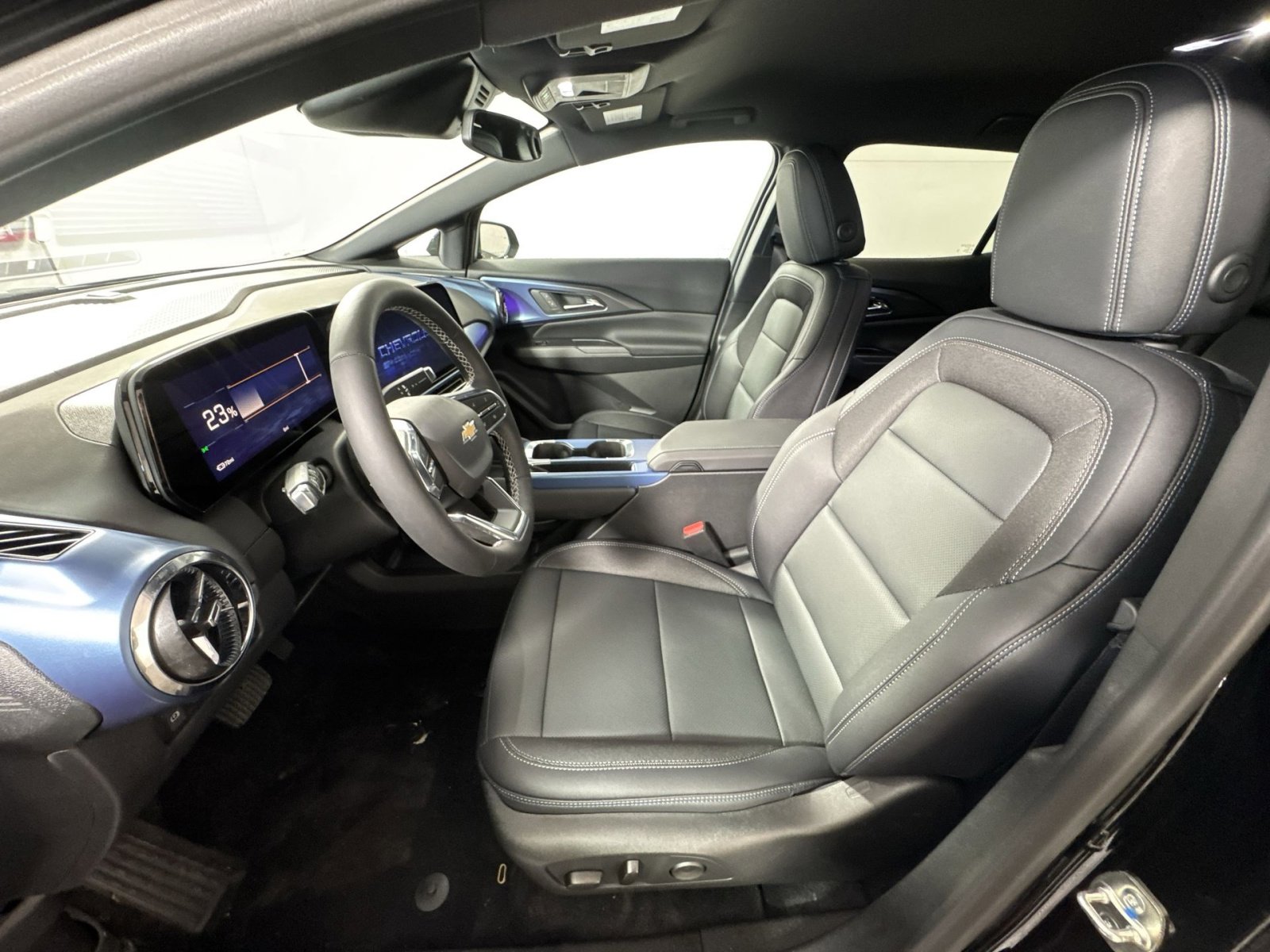 New 2026 Chevrolet Equinox EV LT image 13