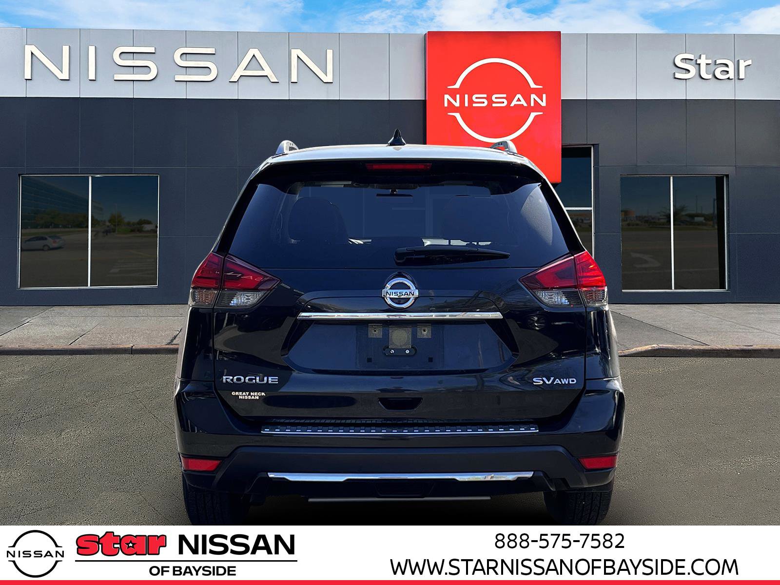Used 2017 Nissan Rogue SV image 5