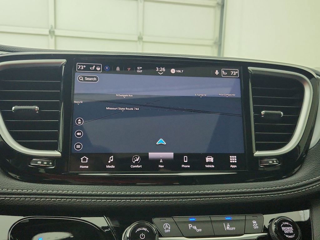 New 2026 Chrysler Pacifica Limited image 26