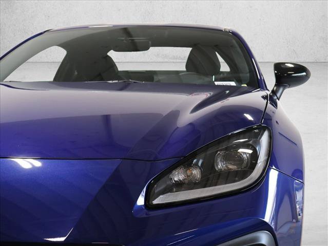 Used 2025 Toyota GR86 Premium w/ ALL Weather Mat Package (TMS) RWD video 2