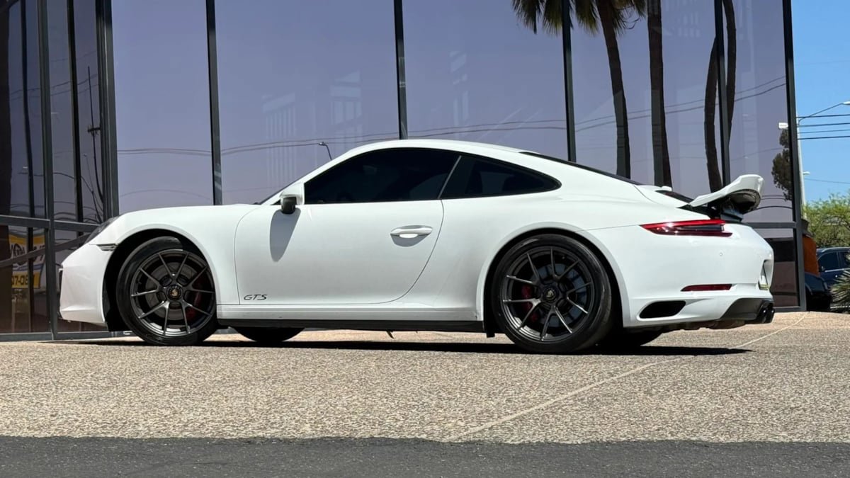 Used 2017 Porsche 911 Carrera GTS image 8