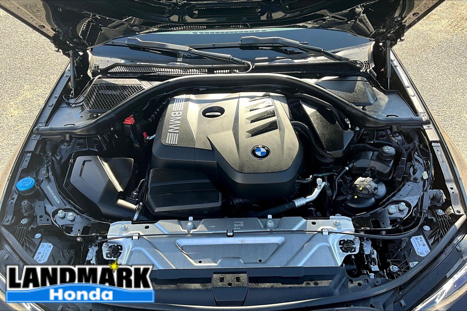 Used 2026 BMW 330i xDrive Sedan AWD/4WD image 9