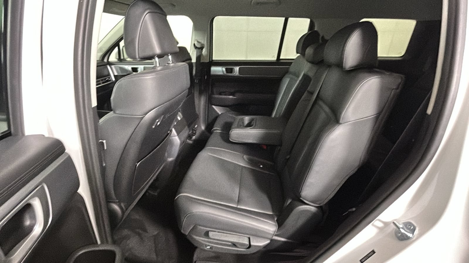 Used 2026 Hyundai Santa Fe SEL AWD/4WD image 31