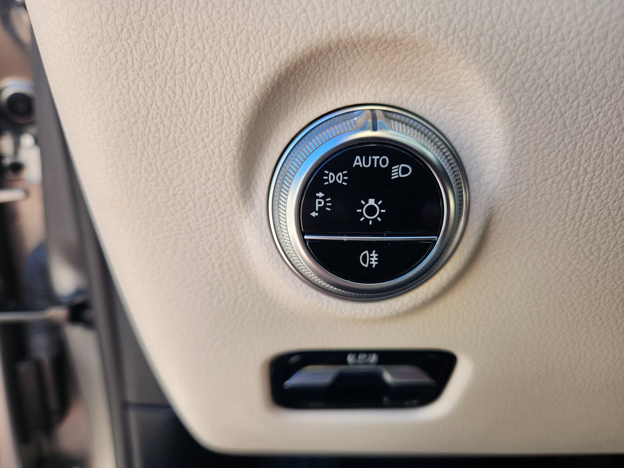 Certified 2024 Mercedes-Benz C 300 4MATIC Sedan image 19