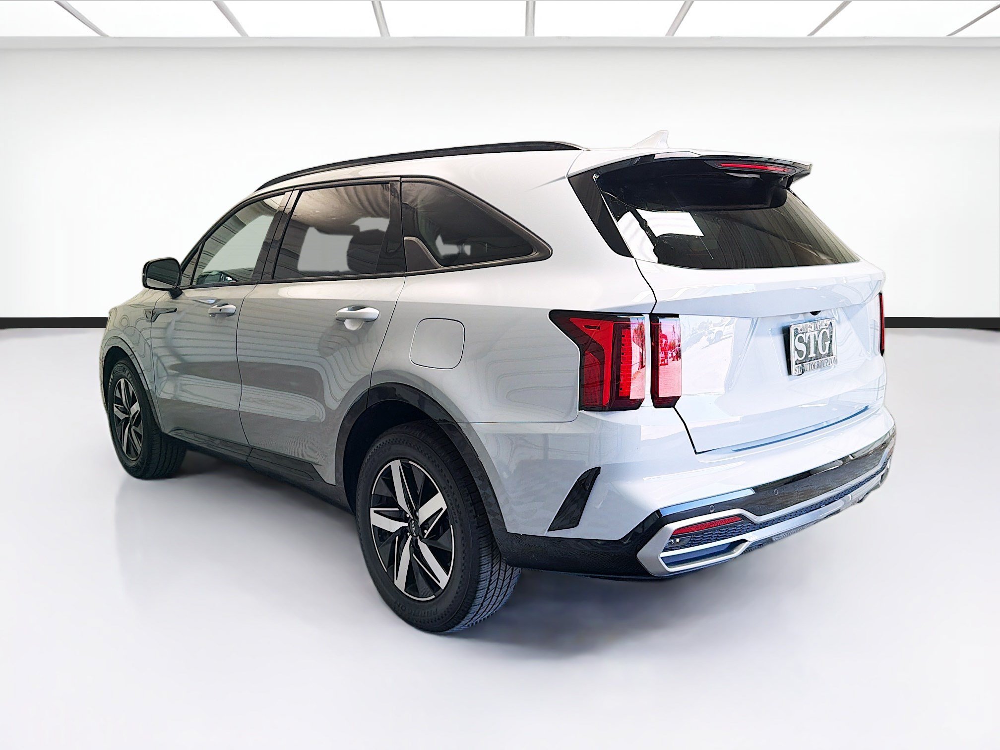 Used 2023 Kia Sorento EX w/ Panoramic Sunroof Package FWD image 6