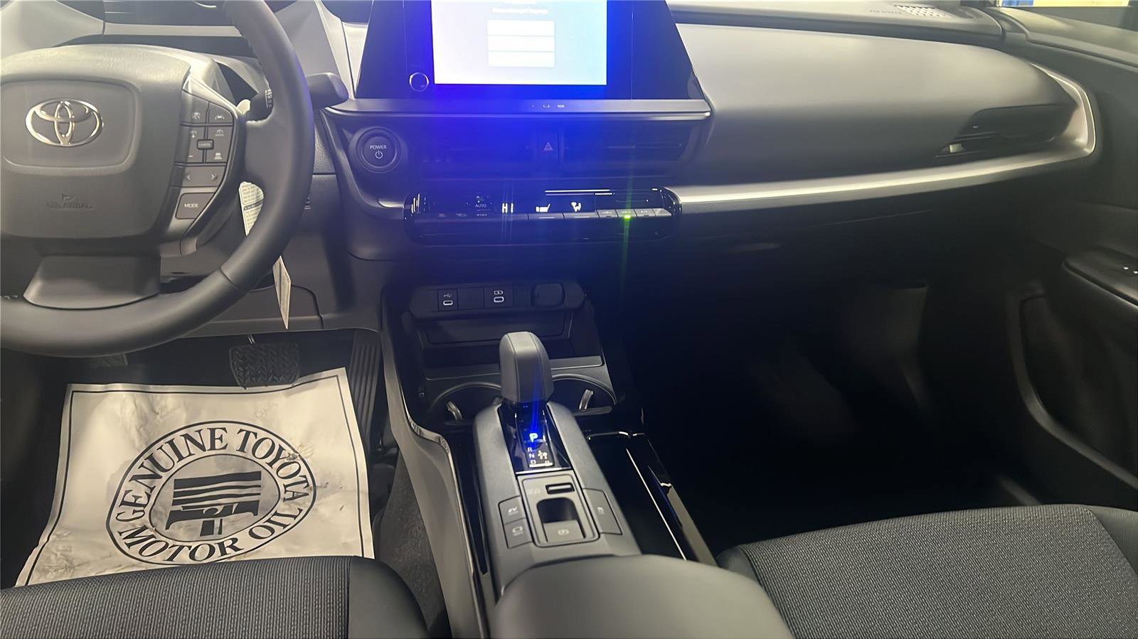 New 2026 Toyota Prius LE image 11