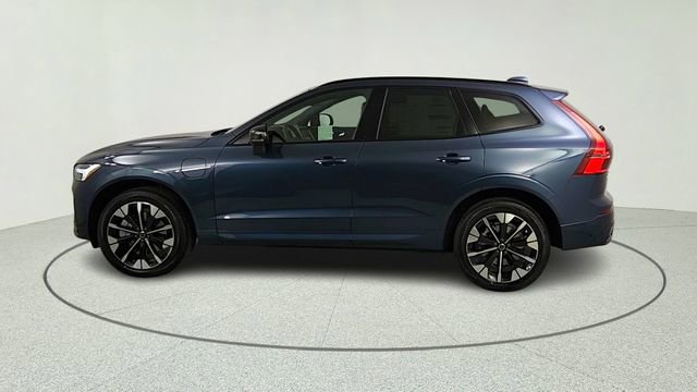New 2026 Volvo XC60 T8 Plus w/ Climate Package PRO AWD/4WD image 6