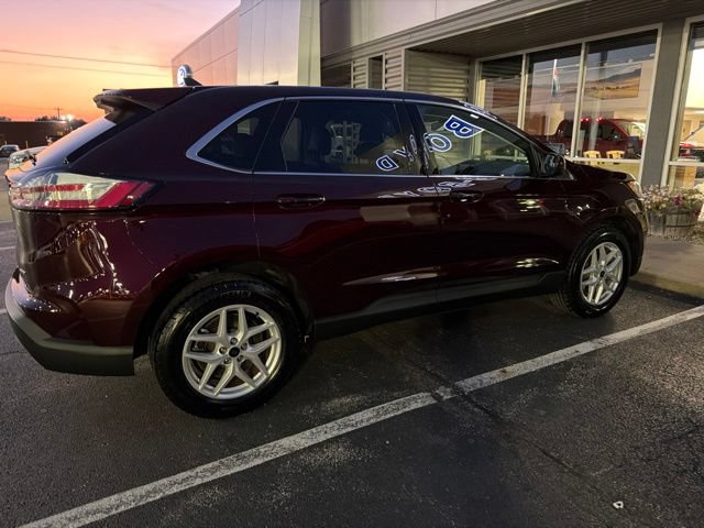 Used 2024 Ford Edge SEL w/ Convenience Package AWD/4WD image 5