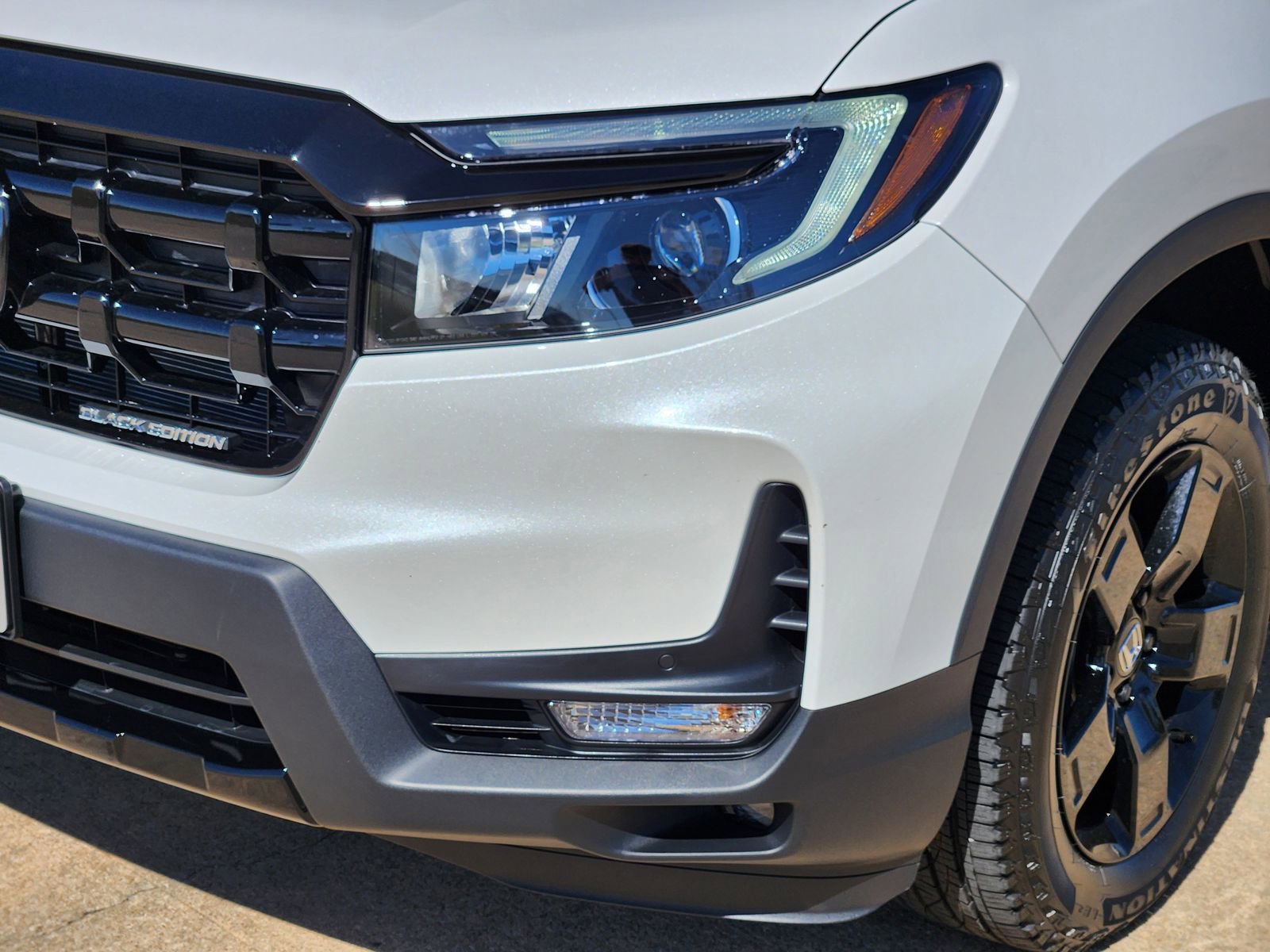 New 2026 Honda Ridgeline Black Edition image 9