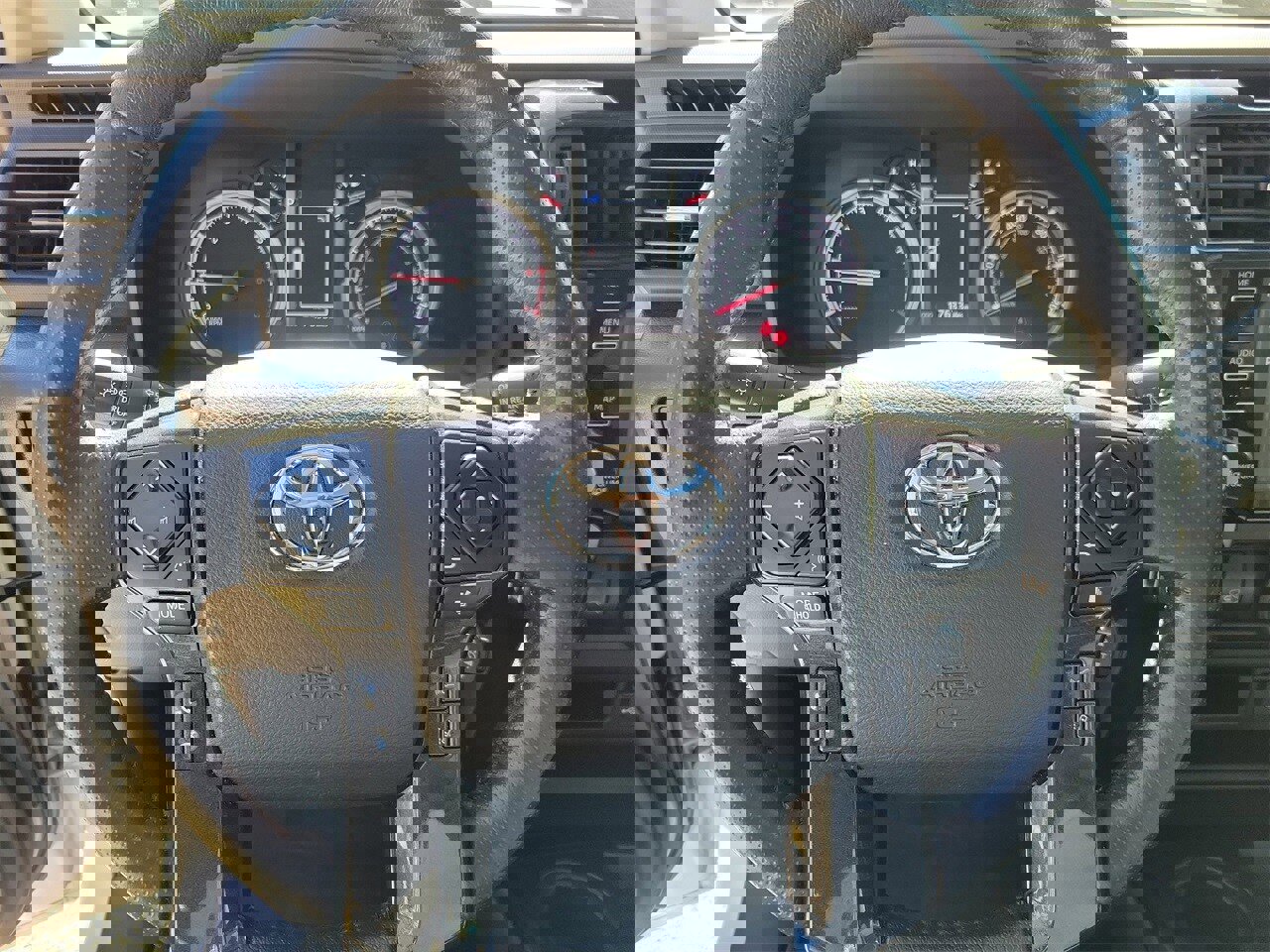 Used 2023 Toyota 4Runner TRD Off-Road Premium image 19